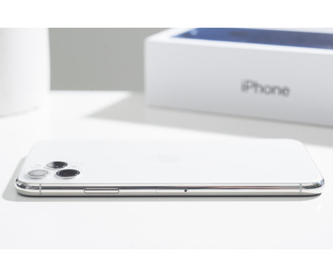 iPhone 11 Pro Max 512gb, Silver (MWH92) б/у